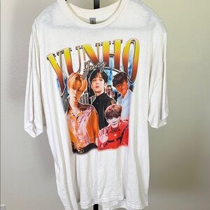 Gildan White YUNHO T-Shirt with Colorful Graphic